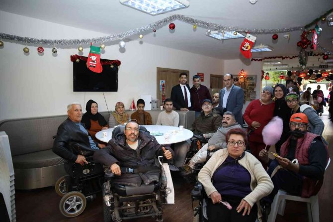 Engelli Bireyler Doyasıya Eğlendi