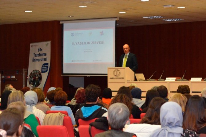 Tazelenme Üniversitesi 2. Yaşlılık Zirvesi’nde Bir Araya Geldi