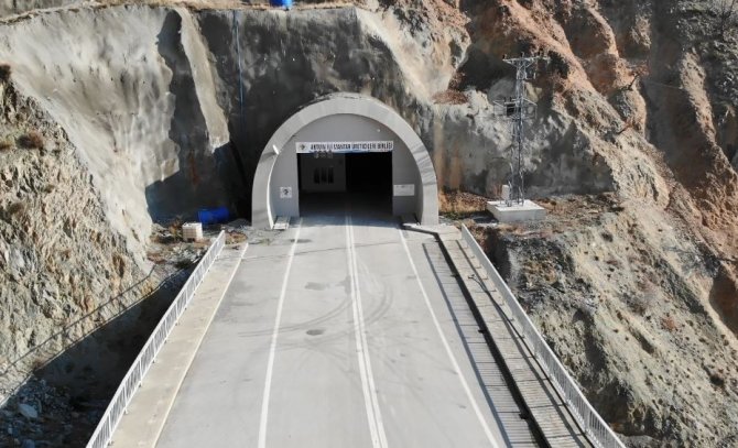 Artvin’de Atıl Duruma Düşen Karayolu Tüneli Mantar Üretim Tesisi Haline Geldi