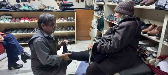 Havalar Soğudu Ayakkabıcılarda Mest Dikimi Başladı