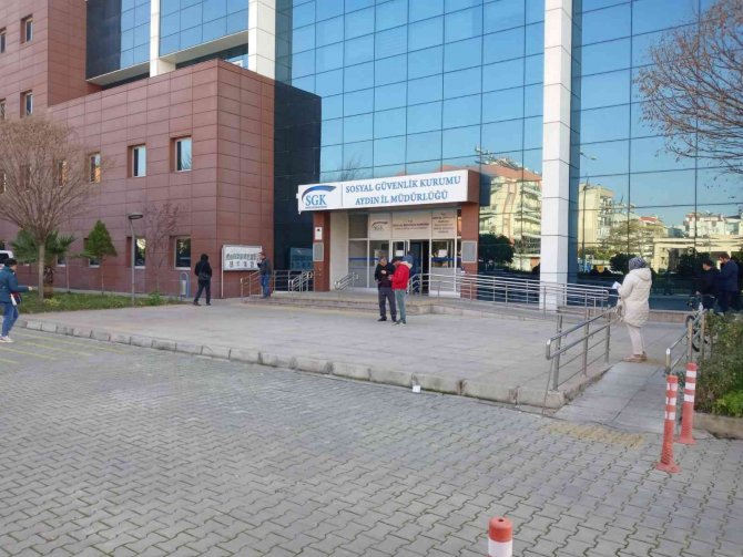 Sgk’da ‘Borçlanma’ Yoğunluğu