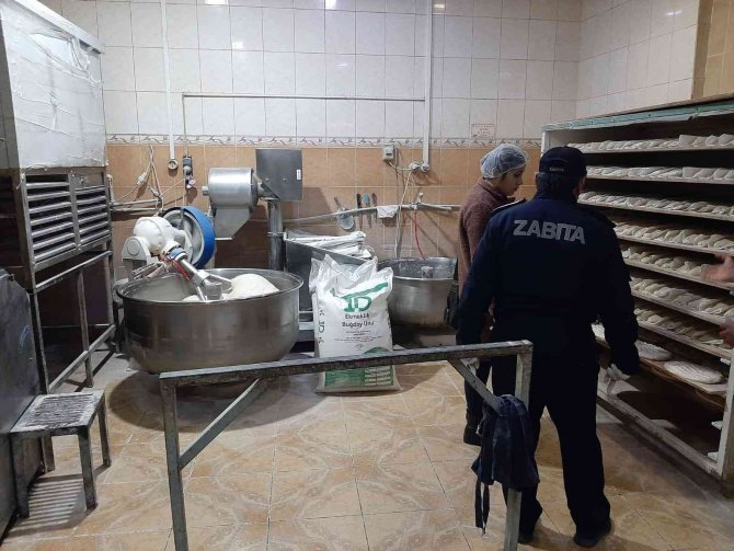 Çine’de Yılbaşı Öncesinde Balık Tezgahları Ve Fırınlar Denetlendi