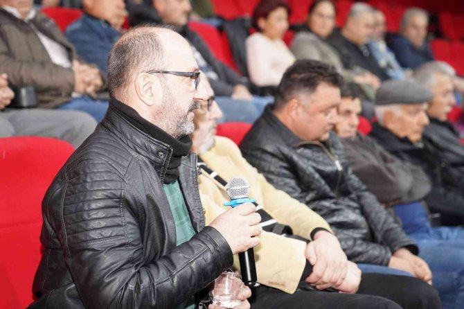 Ayvalık Belediye Başkanı Ergin Muhtarları Dinledi