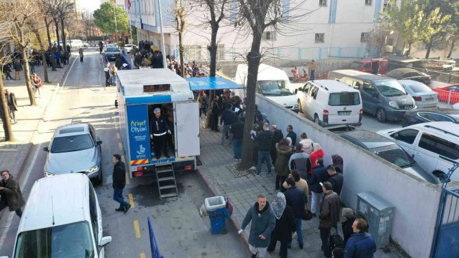 Eyt’lilere Çay, Çorba Ve Kek İkramı