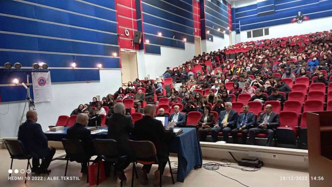 Balıkesirli Yazarlar Hasan Basri Çantay’ı Anlattı