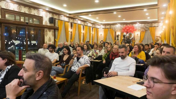 ’Sarı Bıyık’ Sahnelere Geri Döndü