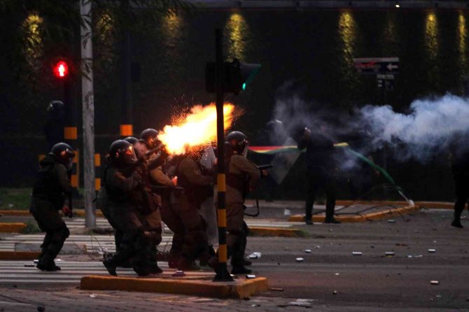 Bolivya’da Muhalif Lider Camacho’ya 6 Aylık Hapis İstemi
