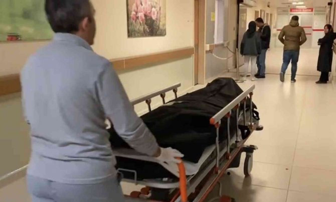 Sokakta Hareketsiz Bulunan Adam Kurtarılamadı