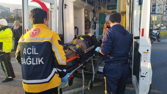 Alt Geçidi Kullanmayan Yayaya Otobüs Çarptı