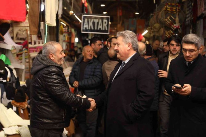 Başkan Palancıoğlu, Kapalı Çarşı Esnafını Ziyaret Etti