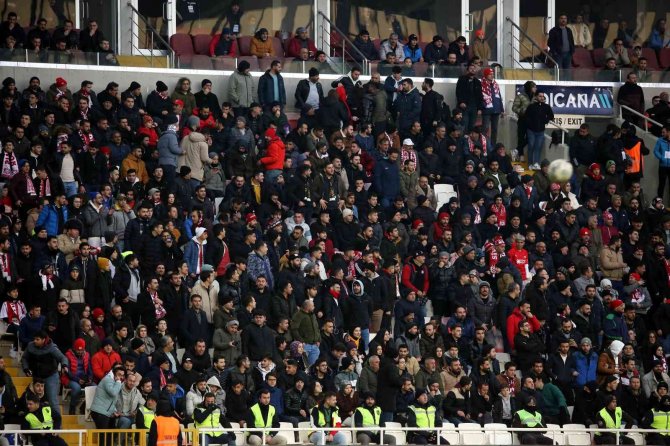 Sivassporlu Taraftarlar Galatasaray Maçına İlgi Gösterdi