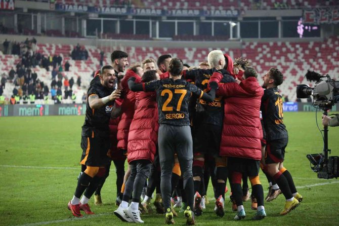 Galatasaray’dan Maç Sonu Büyük Sevinç