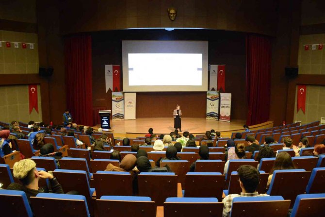 Yazıcı “Diploma Tek Başına Bir Şey İfade Etmiyor”