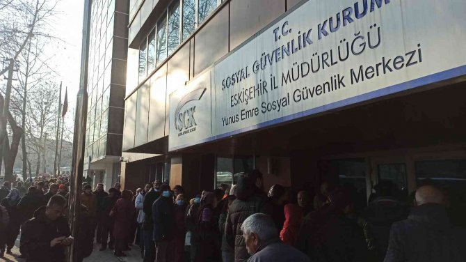 Eyt Kararını Yeni Yıl Hediyesi Olarak Değerlendirdiler