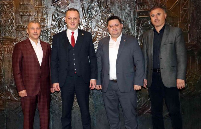 Zonguldak Belediye Başkanı Alan’dan Demir’e Taziye Ziyareti