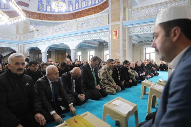 Hakkari’de Şehit Korkmaz İçin Mevlid-i Şerif Okutuldu