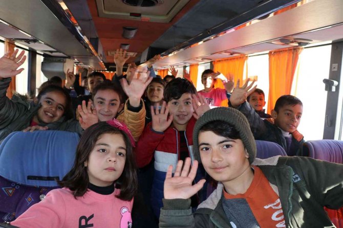 Öğrenciler Tarihi Müzede Öğreniyor