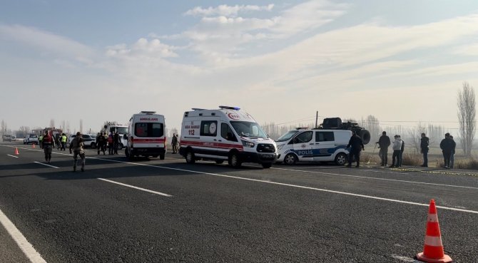 Iğdır’da Zırhlı Askeri Araç Devrildi: 12 Asker Yaralı