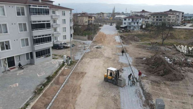 İ̇znik’te Bir Uçtan Bir Uca Çalışmalar Devam Ediyor