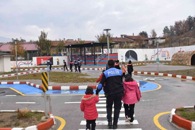 “Demir Şehrin Cevher Çocukları” Projesi Tamamlandı