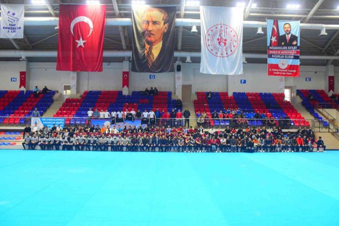 Karabük’te Okul Sporları Gençler (A) - Bilek Güreşi Grup Müsabakaları Başladı