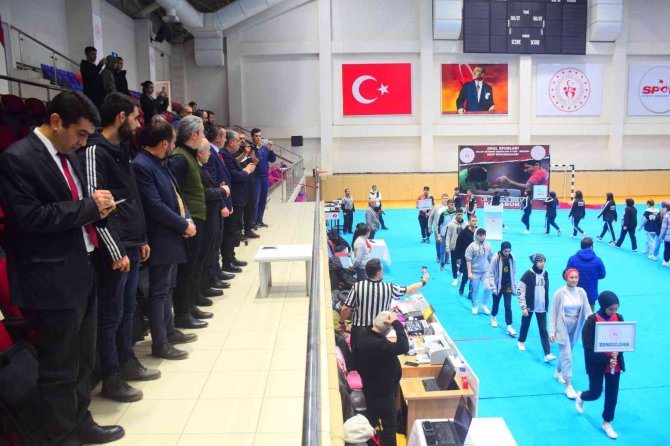 Karabük’te Okul Sporları Gençler (A) - Bilek Güreşi Grup Müsabakaları Başladı