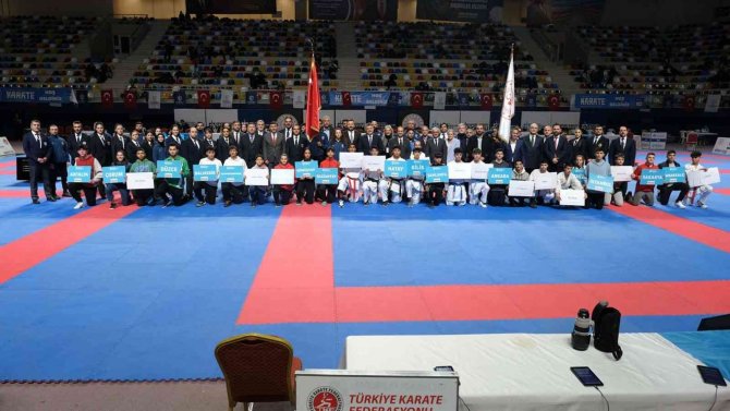 57 İlden Bin 650 Sporcu Altın Madalya Mücadelesi Veriyor