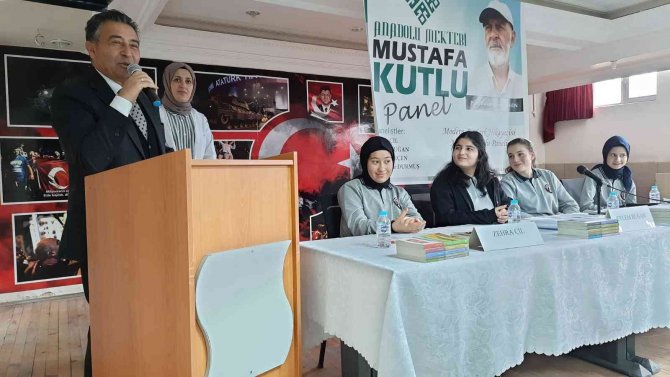 Mustafa Kutlu Paneli Düzenlendi