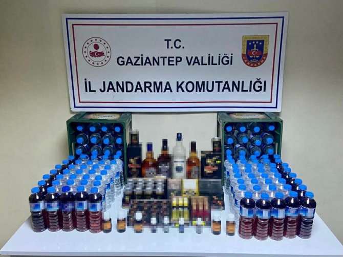 Gaziantep’te Yılbaşı Öncesinde Sahte Ve Kaçak İçki Operasyonu: 7 Gözaltı