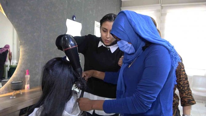 İ̇lk Kez Ülkelerinden Ayrılan Çadlı Kadınlar Türkiye’de Meslek Öğreniyor