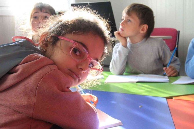 Savaşın Çocukları, Eğitimlerini Elazığ’da Sürdürüyor