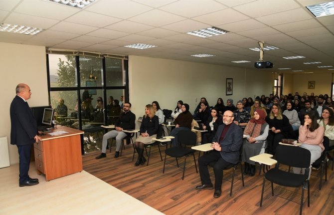 Vali Dağlı: “Bağımlılıkla Mücadele Kamu Görevi”