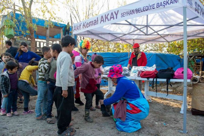 Seyhan’ın ‘Mavi Ekipler’i Mutluluk Dağıtıyor