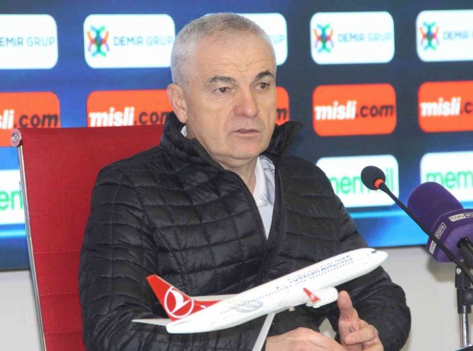 Rıza Çalımbay: “İ̇ptal Edilen Golün Sebebi Açıklansın”