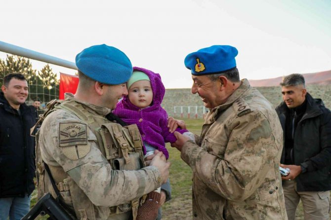 Suriye’den Yurda Dönen Komandolar Törenle Karşılandı