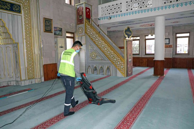 Temizlik İ̇mandan, Camilerin Temizliği Talas’tan