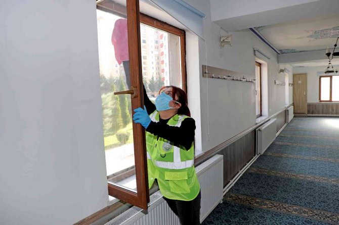 Temizlik İ̇mandan, Camilerin Temizliği Talas’tan