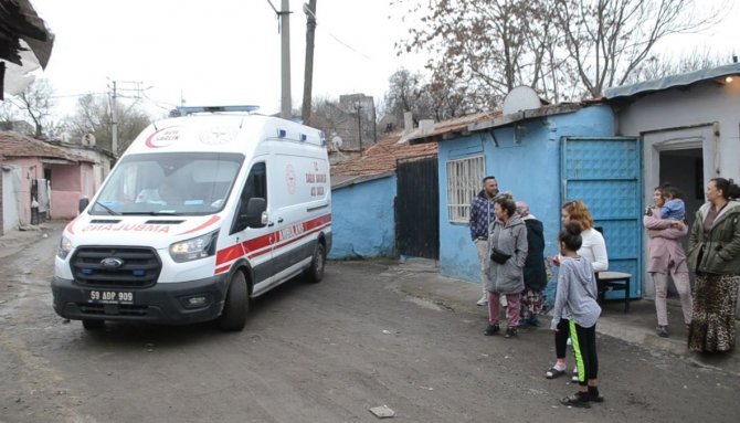 Başıboş Köpek 4 Yaşındaki Çocuğa Saldırdı