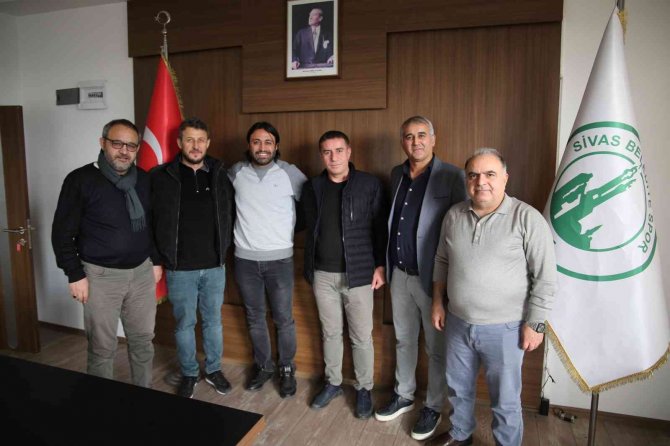 Sivas Belediyespor, Teknik Direktörlüğe Hayrettin Yerlikaya’yı Getirdi
