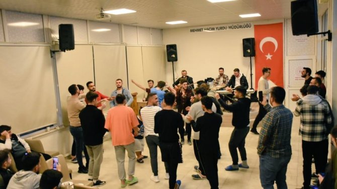 Uşak’ta Üniversite Öğrencileri Finaller Öncesi Stres Attı