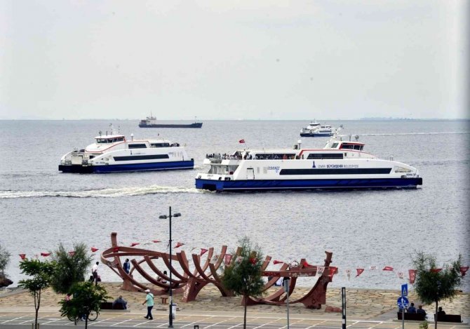 İ̇zmir Büyükşehir Belediyesi Yılbaşı Gecesine Hazır