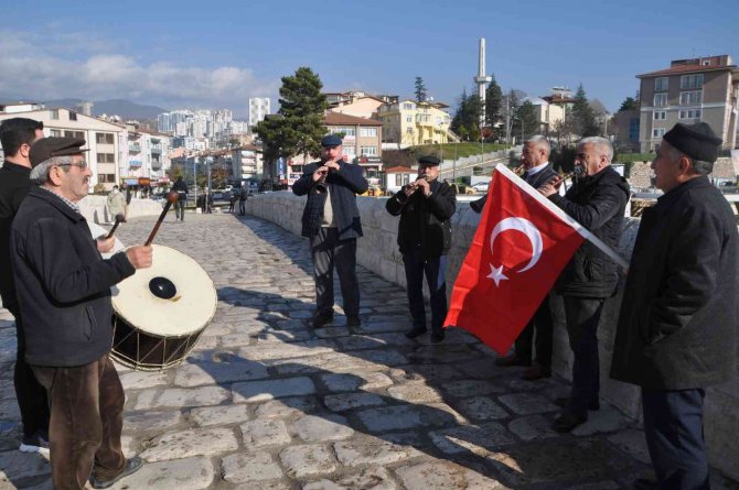 Davul Zurnalı Eyt Kutlaması