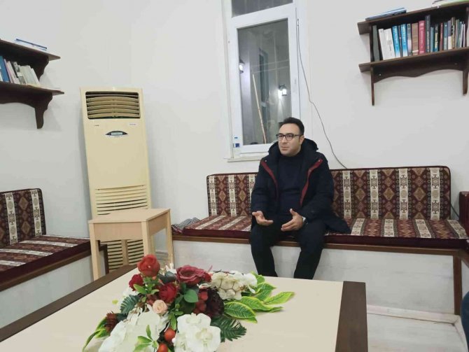 “Kıraathane Söyleşileri”nin 43’üncüsü Gerçekleştirildi