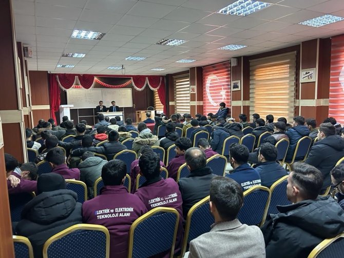 Ağrı’da Meslek Lisesi Öğrencilerine Yönelik Destekler Anlatıldı