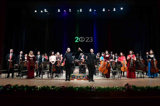 Aso’dan Yeni Yıl Konseri