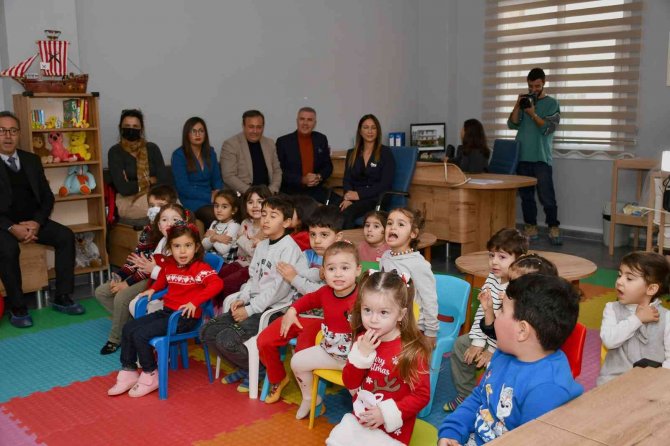 Anne Baba Ve Çocuk Merkezi’nde Yeni Yıl Coşkusu Yaşandı