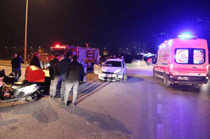 Otomobil Yarışı Kazayla Bitti, Nişanlı Çift Yaralandı