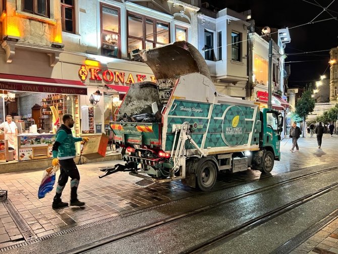 Beyoğlu’nda Yılbaşı Seferberliği: Tüm Hazırlıklar Tamam