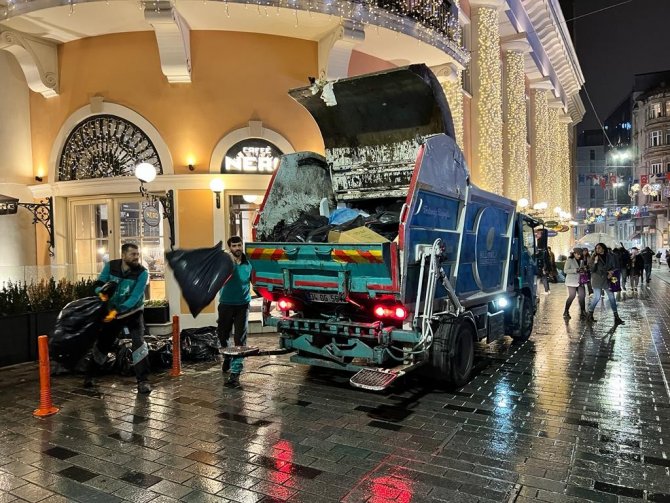 Beyoğlu’nda Yılbaşı Seferberliği: Tüm Hazırlıklar Tamam