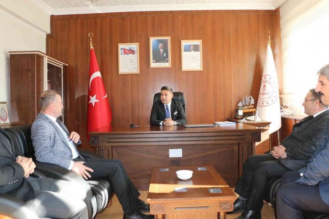 Kaymakam Özçelik: “Kamu Hizmetlerinin Hızlı Ve Verimli İfa Edilmesi İçin Çalışıyoruz”